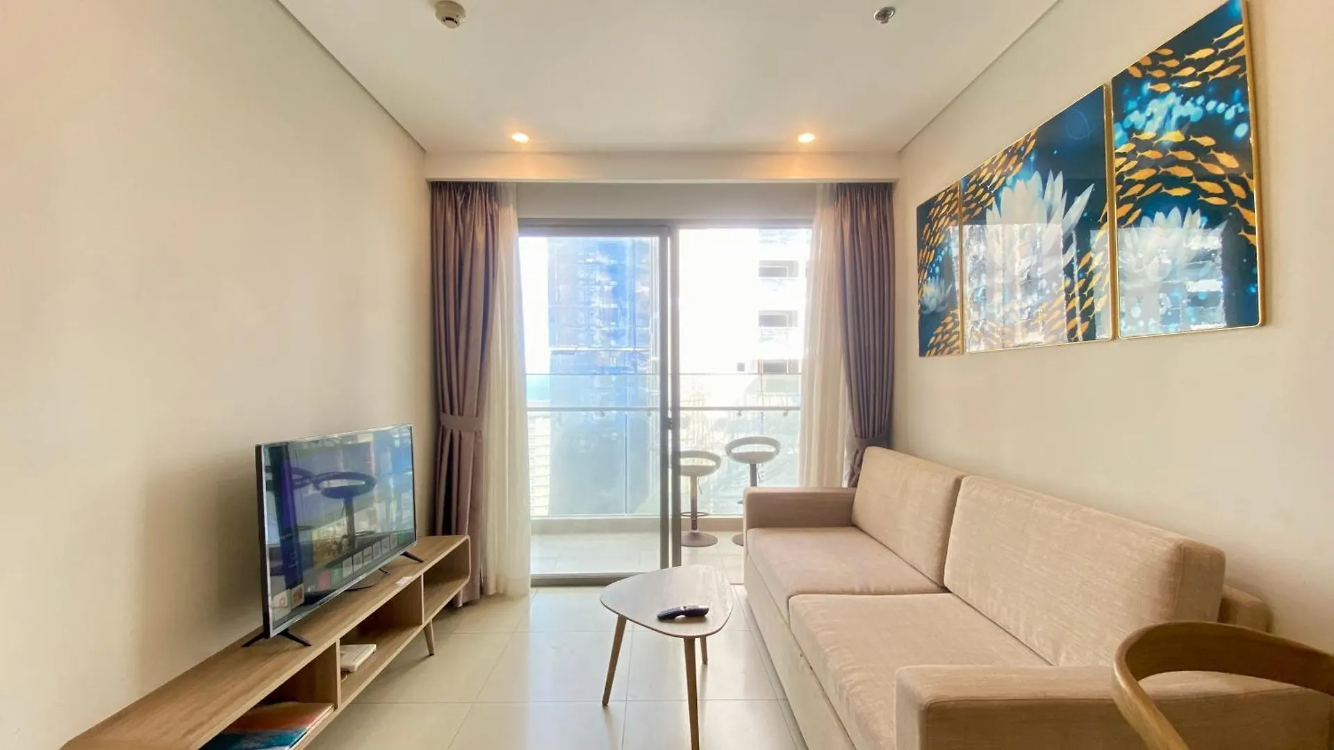 Can Ho Ban Cong Huong Bien Vung Tau-Free Swim, Sauna, Gym, Karaoke!!! Apartment