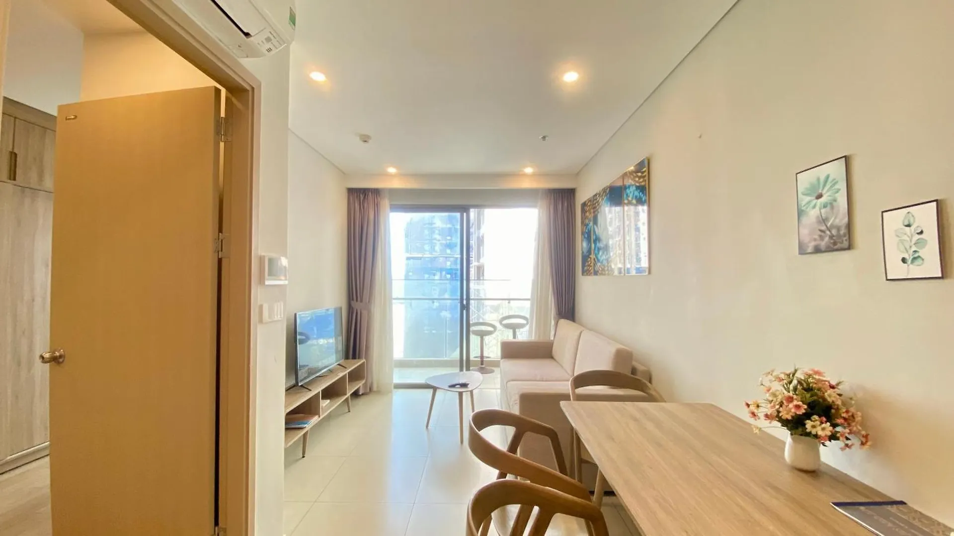 Apartment Can Ho Ban Cong Huong Bien Vung Tau-Free Swim, Sauna, Gym, Karaoke!!!