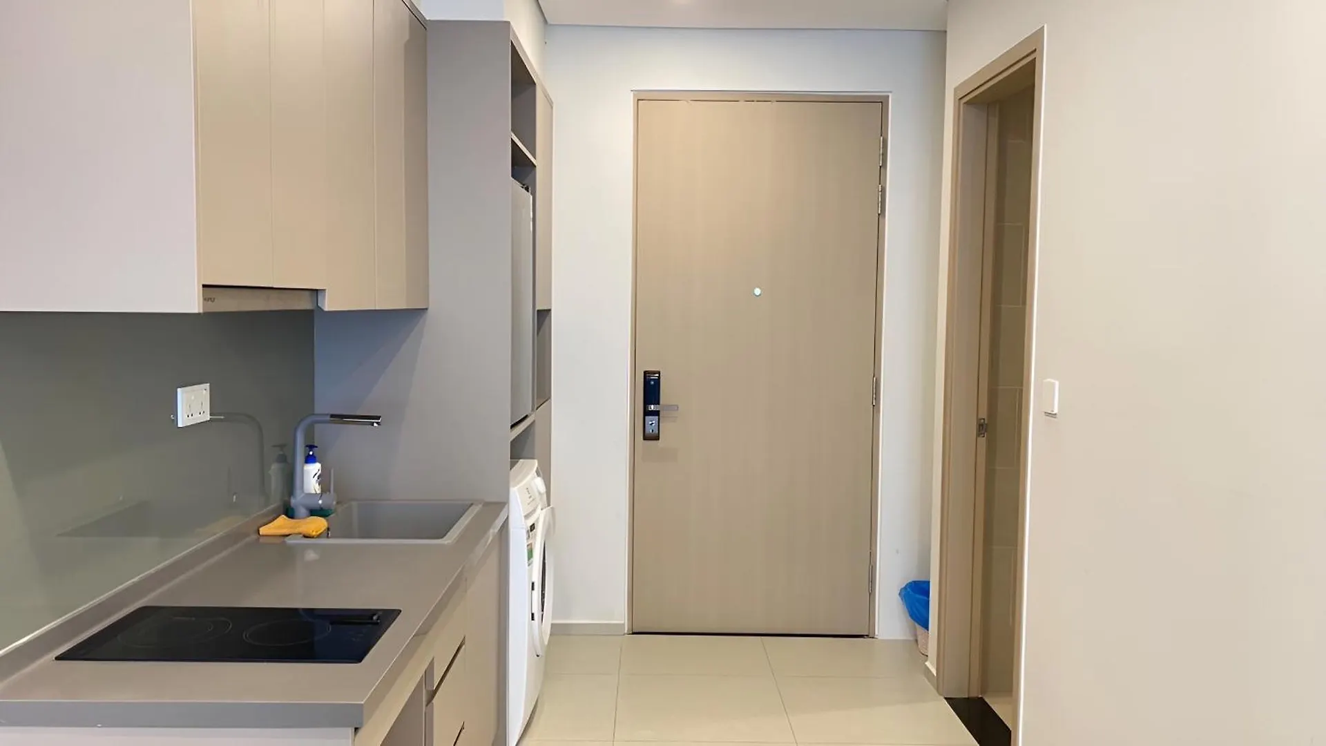 Apartment Can Ho Ban Cong Huong Bien Vung Tau-Free Swim, Sauna, Gym, Karaoke!!!
