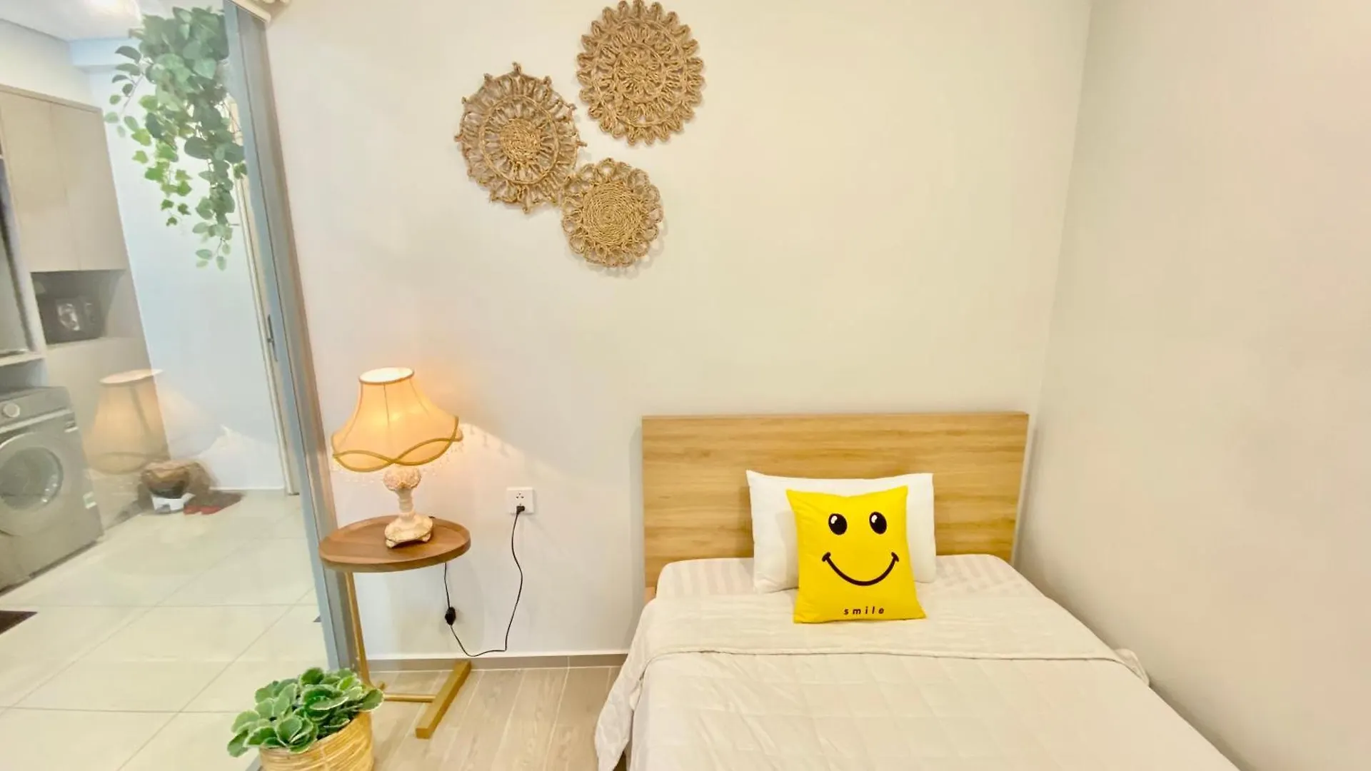 Can Ho Ban Cong Huong Bien Vung Tau-Free Swim, Sauna, Gym, Karaoke!!! 0*,
